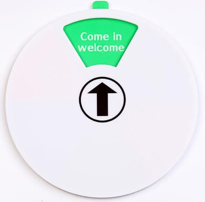Schuifbordje - Rond acrylaat schuifbord - 6 verschillende teksten Engels - kleur wit - Diameter 15 cm - Promessa-Design.