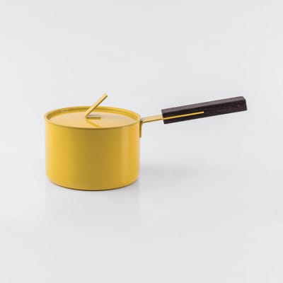 KnIndustrie THE SAUCEPAN: Minimalistisch Design en Hoogwaardige Materialen van KN Industrie, Elegantie en Functionaliteit in de Keuken. Gele pan, diameter 16 cm hoge kwaliteit