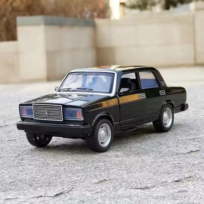 1/32 Lada Niva Klassieke Auto Legering Auto Model Diecast Metaal Speelgoedauto Voertuigen Model Simulatie Geluid Licht Verzameling Kindercadeau