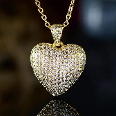 Huitan Schitterende Goudkleur Volledig Pavé CZ Hart Hanger Dames Ketting Prachtige Vrouwelijke Verlovingssieraden Kettingen beige