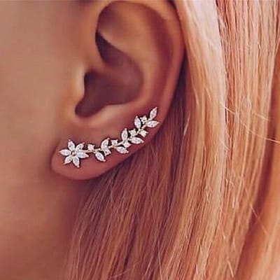 Huitan Esthetische Bloem Oorknopjes Klim Oor Oorbellen Exquise Dames Ooraccessoires met Schitterende CZ Nieuwe Mode Sieraden brown