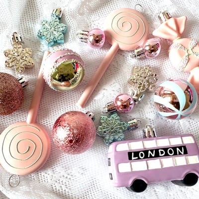 Macaroon Kerstballen - Kerstboom Decoratie - Kerstversiering - Pastel Kleuren - 34 Delig Set - Kerstbal Hangornamenten - Feestdecoratie - Plastieken Kerstversierselen - Tafeldecoratie