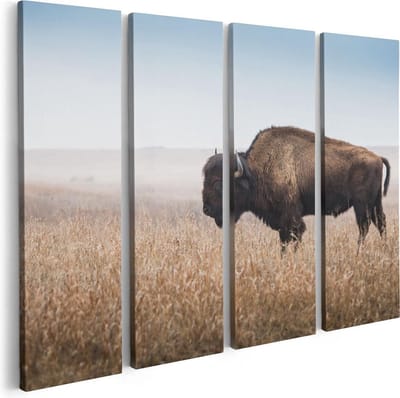 Artaza Canvas Schilderij Vierluik Bizon in het Gras - 80x60 - Foto Op Canvas - Canvas Print