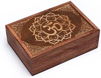 Tarotdoos OM gegraveerd - 17.5x13x6.5 - Hout