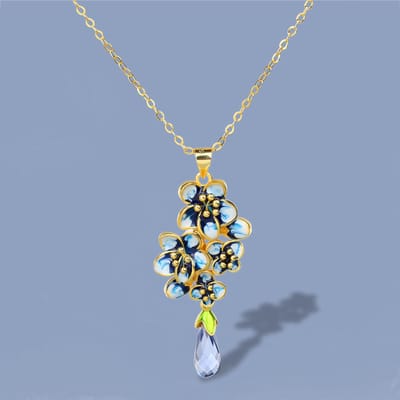 Emaille Bloemen Ingelegd met Waterdruppels en Zirkonia Pastorale Stijl Elegante Dames Ketting beige