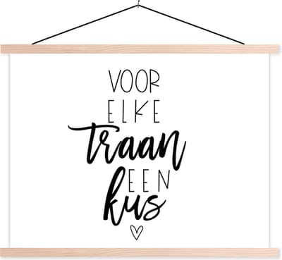Posterhanger incl. Poster 120x90 cm - Schoolplaat - Beterschap - Quotes - Kus - Textielposter - Blanke latten