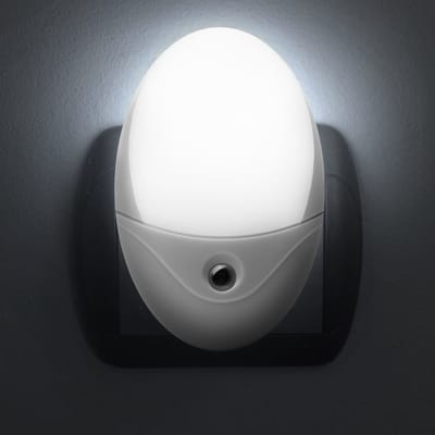 Nachtlampje Stopcontact Stekkerlamp - Wit - Automatisch met Dag/Nacht Sensor - Voor Kinderen / Volwassenen