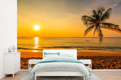 Behang - Fotobehang Palmboom - Strand - Zonsondergang - Zee - Breedte 525 cm x hoogte 350 cm