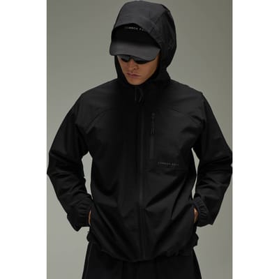 Common Pace Running Ultra Ventilated Windbreaker Jacket | Black | Size XS