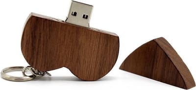 Walnoot hout hart usb stick 128GB 3.0 - love, valentijnscadeau, huwelijkscadeau,