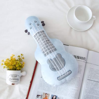 Coussin de guitare réaliste en peluche, instrument de musique, décoration de la maison, cadeau d'anniversaire sympa pour garçons et filles S