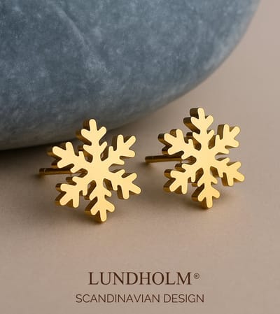 Lundholm Oorknopjes Dames Oorbellen Sneeuwvlok - Premium Stainless Steel Goud Kleurig - Cadeautje Vrouw - Luxe Geschenkverpakking
