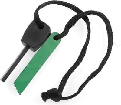 Okado Vuurstarter Vuursteen met Strijker – Magnesium Firestarter – Wind- & Regenbestendig – Voor Kamperen, Survival & Outdoor – 7 cm – Zwart
