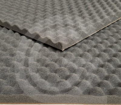 Geluidsisolatie platen - Zelfklevend - Brandvertragend UL94 HF-1 | 40 x 40 x 3 cm - Set 4 stuks