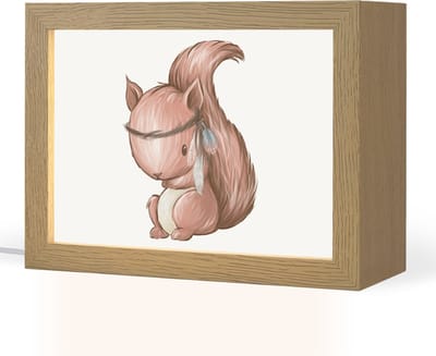 Nachtlampje 20x15 cm - Kinder lampje - Eekhoorn - Dier - Bosdieren - Bruin - Tafellamp kinderkamer - Slaapkamer lamp - Bedlamp kinderen - Kinderlampje stopcontact - Wandlamp babykamer - Nachtlampjes