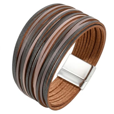 Grijs bruine PU leren armband voor dames – brede wikkel armband met zilverkleurige magnetische sluiting