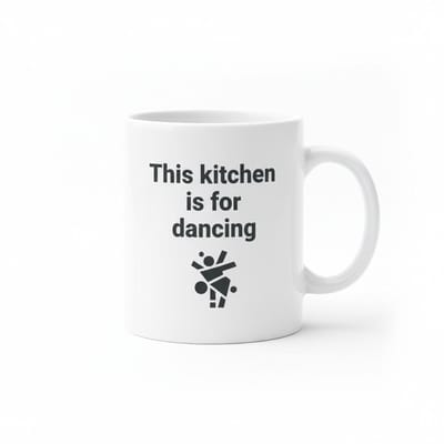 This Kitchen Is for Dancing Koffiemok 330 ml – Leuke Keuken Tekst Cadeau Mok