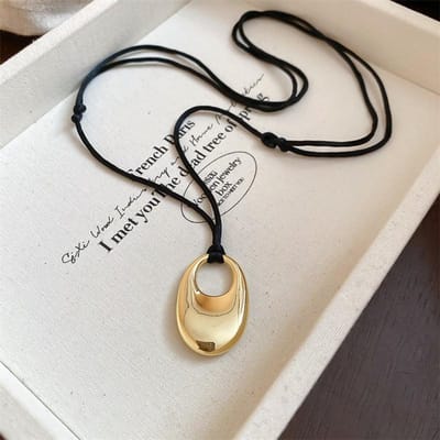 Koreaanse Mode Metaal Ovaal Hol Hanger Lang Zwart PU Leer Verstelbaar Ketting voor Vrouwen Bedel Esthetische Sieraden Accessoire gray