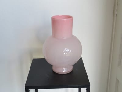 Hakbijl Glass Bloemenvaas Deborah - Zacht Roze - glas - D20 x H 26 cm