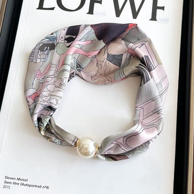 Magnetische sluiting sjaal - bedrukte halsdoek - imitatie zijde - veelzijdige dunne nekwarmer - ook te gebruiken als blouse, sjaal of decoratieve accessoire -Piano kamer kralen sluiting, 47 * 13cm