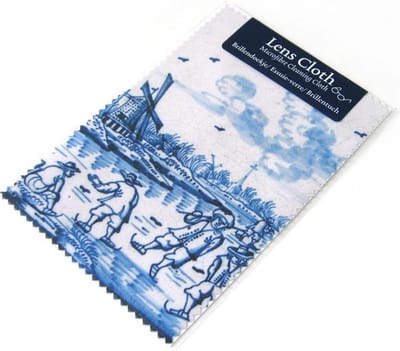 Brillendoekje, Delfts Blauw, Molen met schaatsers, c. 1700