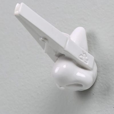Antartidee - handdoekenhaakjes - toilet - wandhaak - knijper op neus - handdoek - Italiaans Design - handgemaakt - polystone - handdoeken haakje