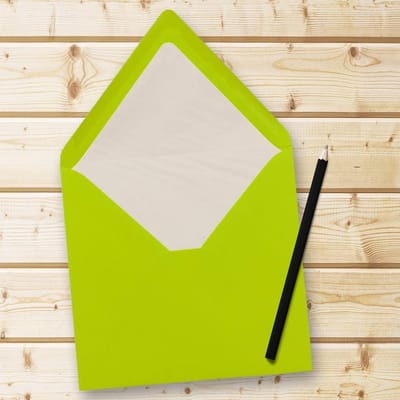 Vierkante Enveloppen - Papieren Brievenbussen - Uitnodigingen Versturen - Met Witte Binnenvoering - 16 x 16 cm - Lichtgroen