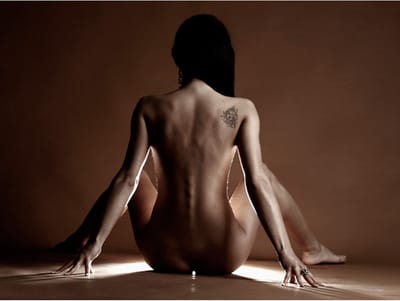Fotobehang - Vrouw met tattoo.