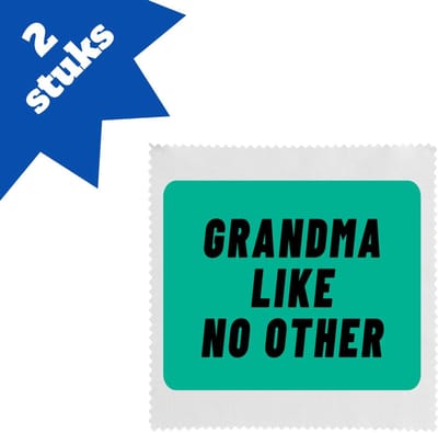 Akyol - grandma like no other brillendoekjes - Oma - geweldige oma - niemand anders - verjaardag - cadeau - kado - bedankje - geschenk - 17,8 bij 17,8 cm - 2 stuks
