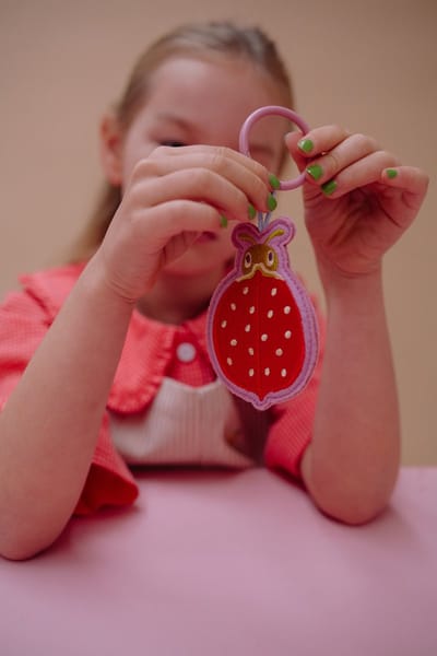 Sticky Lemon - geborduurd sleutelhanger - lemon tree - lieveheersbeestje