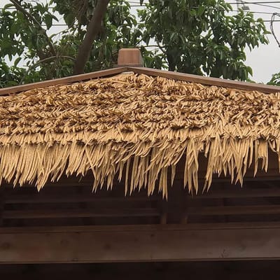 Kunstmatige Riet Tegels - Palmen Dak Bedekking - Tropische Decoratie - Vlamvertragend Materiaal - 50x100 cm - Natuurlijk