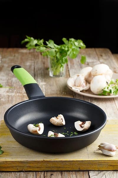 Frituurpan 30 cm van gegoten aluminium met Teflon antiaanbaklaag - Geschikt voor inductie en oven