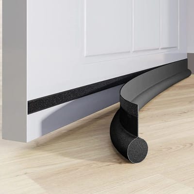 1 stuks Premium Polyurethaan Deur Tochtstopper Verstelbare Zelfklevende Geluidsisolerende Drempelstrip Eenvoudige Installatie, Winddicht, Effectieve Afdichting