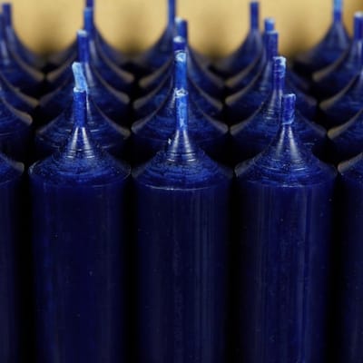 Stevige Standaard Kaarsen in Donkerblauw - Lange Brandduur