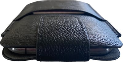 HEM Zwart Insteekhoesje Geschikt Voor iPhone 11 Pro Max – Telefoonhoesje Met Riemlus En Opbergvakje