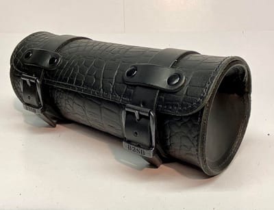 Dries Design D3SD - Roltas - Toolrol - Gereedschaps rol - Tool rol - Harley - Yamaha - Honda - Suzuki - Kawasaki - Leder - Rolletje - Zwart - Alligator look - 26 x 10 cm