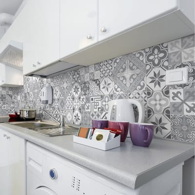 Zelfklevende tegelmuurstickers voor keuken en badkamer - 24 cementtegelstickers, Azulejos Micalina - 24 stickers, 20x20cm