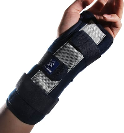 Thuasne Hopital Polsbrace met Spalk | Carpaal Tunnel Syndroom | Rechts-Maat 1