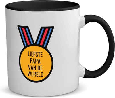 Akyol - liefste papa van de wereld koffiemok - theemok - zwart - Papa - de liefste vader - vader cadeautjes - vaderdag - verjaardagscadeau - verjaardag - cadeau - geschenk - kado - gift - vader artikelen - 350 ML inhoud