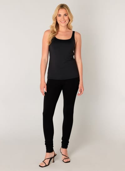BASE LEVEL Yan Tops - Black - maat 36