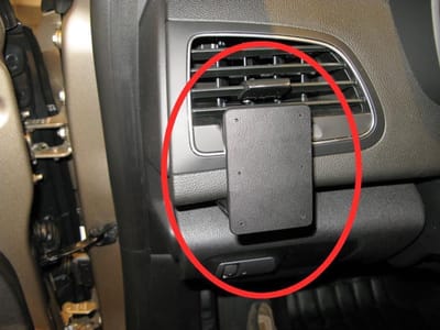 Brodit ProClip houder geschikt voor Renault Mégane IV 2016-2022 Left mount