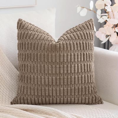 Corduroy Kussenhoezen - Boho Kussenslopen - Bank Decoratie - Zachte Gestreepte Stof - 61 x 61 cm - Bruin