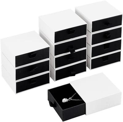 Dailygoods- Sieradendoosjes 12-pack - Kleine Opbergdozen - Papieren Organizer - Gevoerde Doosjes - Voor Kettingen/Ringen/Oorbellen - Afmetingen 90x89x35 mm - Opbergdoosjes