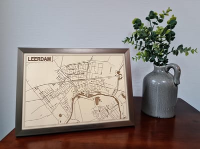 Decoratief Beeld - Houten Van Leerdam - Hout - Bekroned - Bruin - 21 X 30 Cm
