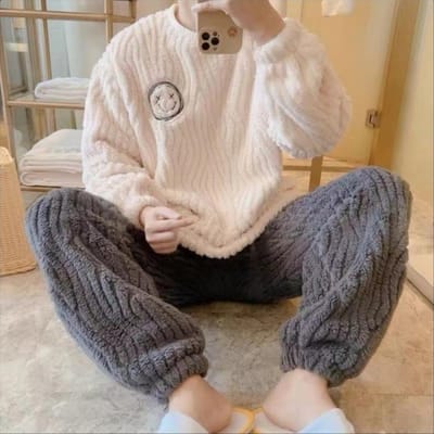 Herfst Winter Nieuwe Warme Gewatteerde Pyjama's voor Heren Casual Eenvoudige Ronde Hals Smile Print Nachtkleding Koreaanse Leuke Alles-passende Herenpyjama's L white