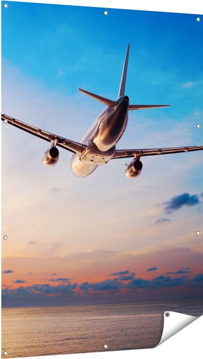 Gards Tuinposter Vliegtuig Boven de Zee bij Zonsondergang - 100x150 cm - Tuindoek - Tuindecoratie - Wanddecoratie buiten - Tuinschilderij