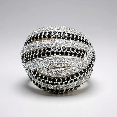 Cavill - 925 Sterling Zilver Damesring - Zwarte Spinel 2,89 ct & Witte Topazen 3,09 ct - Elegante Pavé Briljant Ring