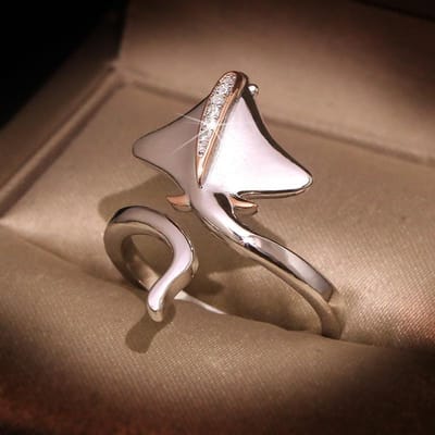 Huitan Nieuw Ontwerp Oceaanvis Openingsringen voor Vrouwen Mode Dierenring Dansfeest Leuke Accessoires Meisjescadeau Trendy Sieraden resizable brown