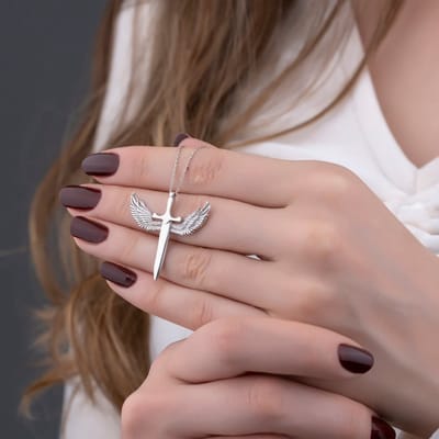 Donley Kruis ketting Zilver - Holy cross - Angel Wings - Wings ketting - dames ketting - Heilig zwaard - Zwaard en vleugels - holy spirit - geloofs kruis - ladies necklace - vrouwen ketting geloof