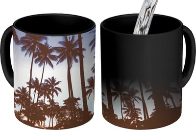 Magische Mok - Foto op Warmte Mokken - Koffiemok - Palmboom - Tropisch - Zomer - Lucht - Magic Mok - Beker - 350 ML - Theemok
